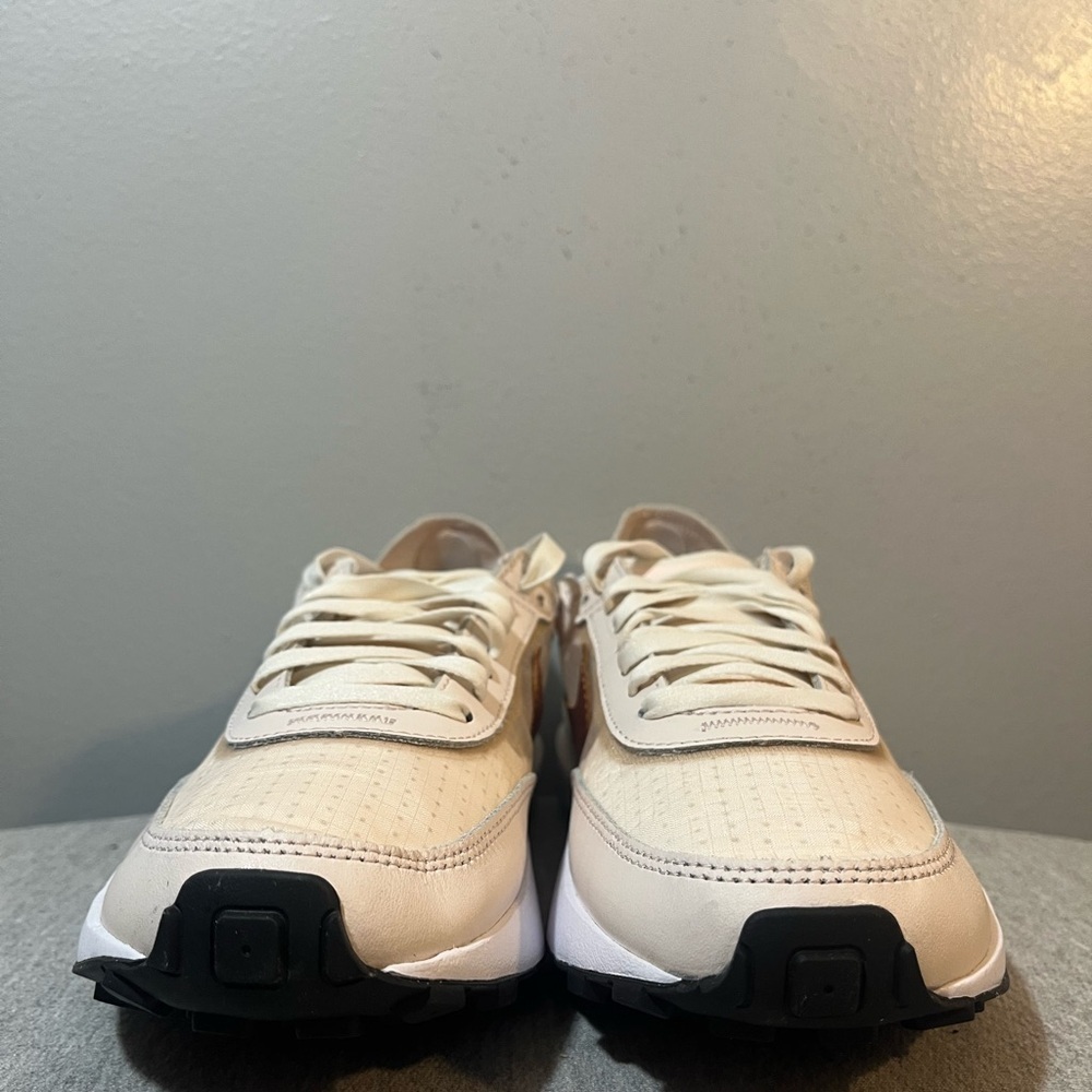 Nike Waffle One ESS Light Soft Pink Athletic Women’s Shoe Size 8 FB1298-600​​ - Picture 2 of 11